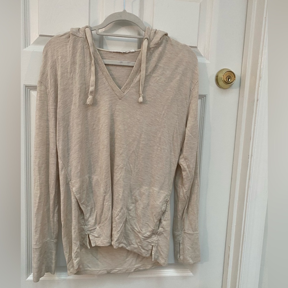 Athleta Cream V-Neck Lightweight Hoodie with Pockets - M
